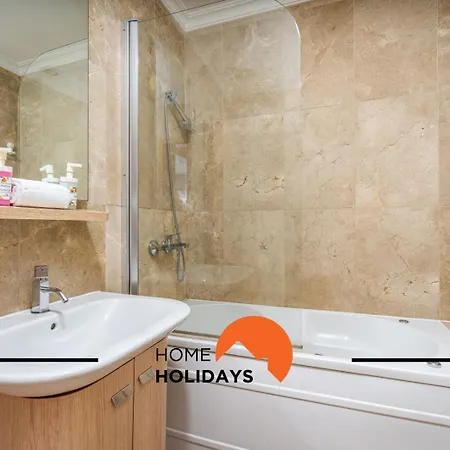 #289 T2 Almeida Garret F By Holidays *