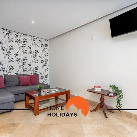#289 T2 Almeida Garret F By Holidays