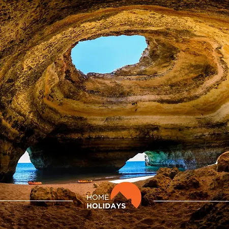 #289 T2 Almeida Garret F By Holidays *
